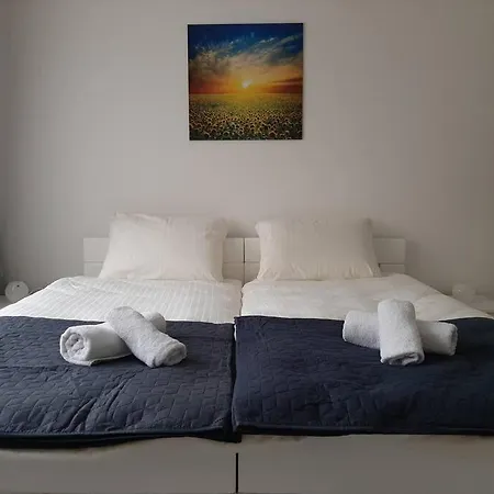 White & Tidy - * Sarajewo