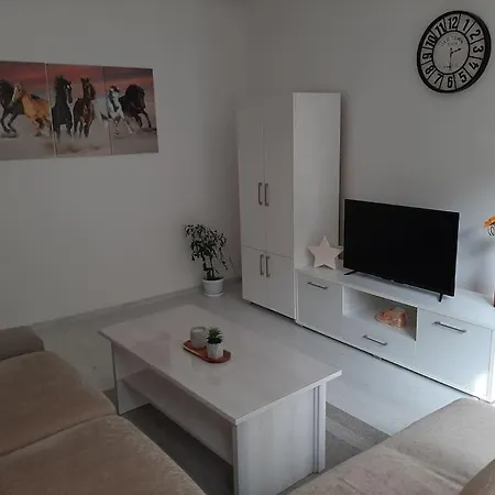 Apartament White & Tidy -